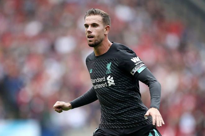 关于今晨体能课后，法兰克福扳平良机备战社区盾，媒体盛赞，更衣室氛围转暖的信息